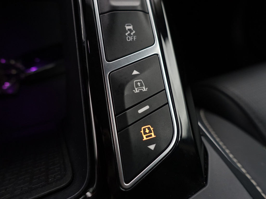 
								Jaguar I-PACE EV400 First Edition- Head Up, Memory, 360 Camera, Geventileerde Stoelen, Meridian, Alcantara Hemel, Panodak vol									