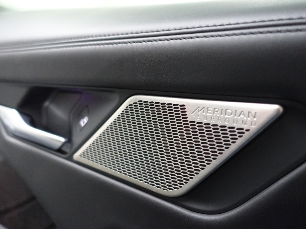 
								Jaguar I-PACE EV400 First Edition- Head Up, Memory, 360 Camera, Geventileerde Stoelen, Meridian, Alcantara Hemel, Panodak vol									