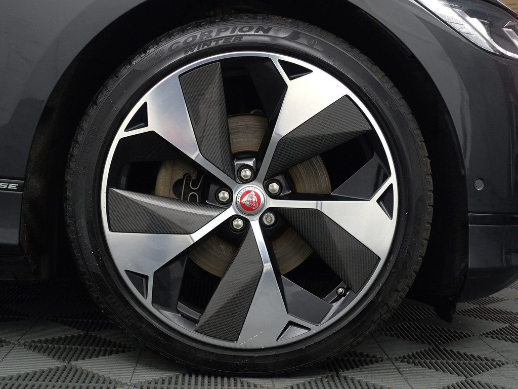 
								Jaguar I-PACE EV400 First Edition- Head Up, Memory, 360 Camera, Geventileerde Stoelen, Meridian, Alcantara Hemel, Panodak vol									