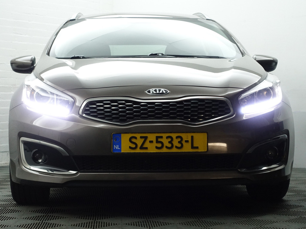 
								Kia cee’d Sportswagon 1.0 T-GDi Design Edition- Carplay, Camera, Led, Park Assist, Cruise, Clima, Trekhaak vol									