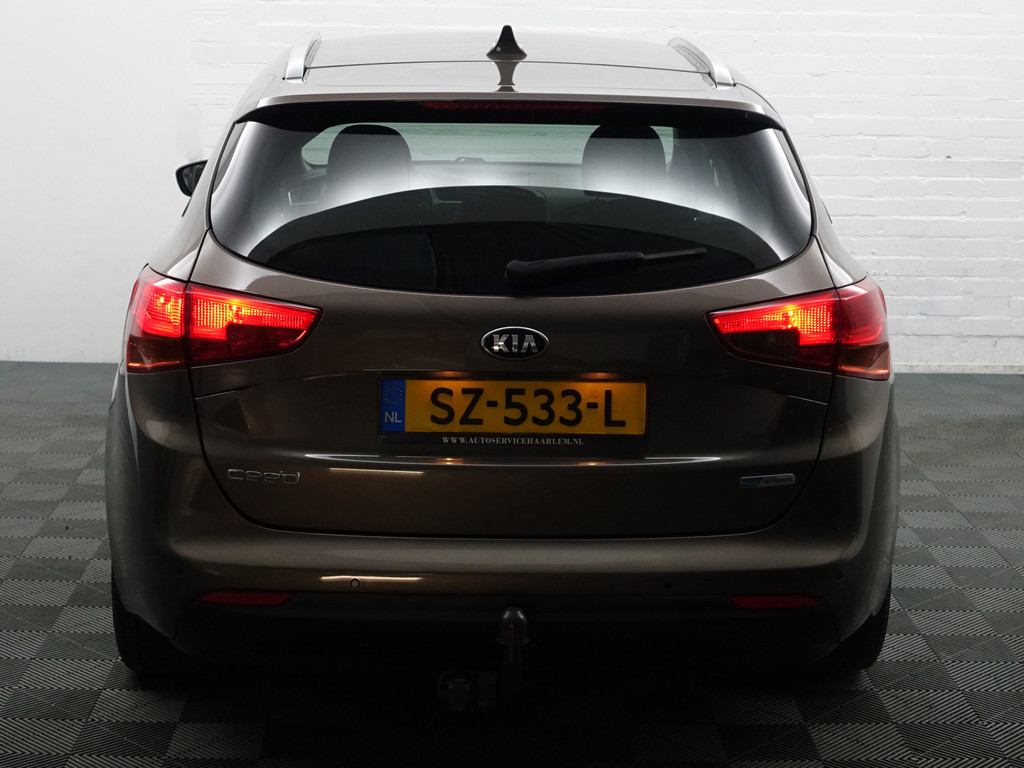 
								Kia cee’d Sportswagon 1.0 T-GDi Design Edition- Carplay, Camera, Led, Park Assist, Cruise, Clima, Trekhaak vol									