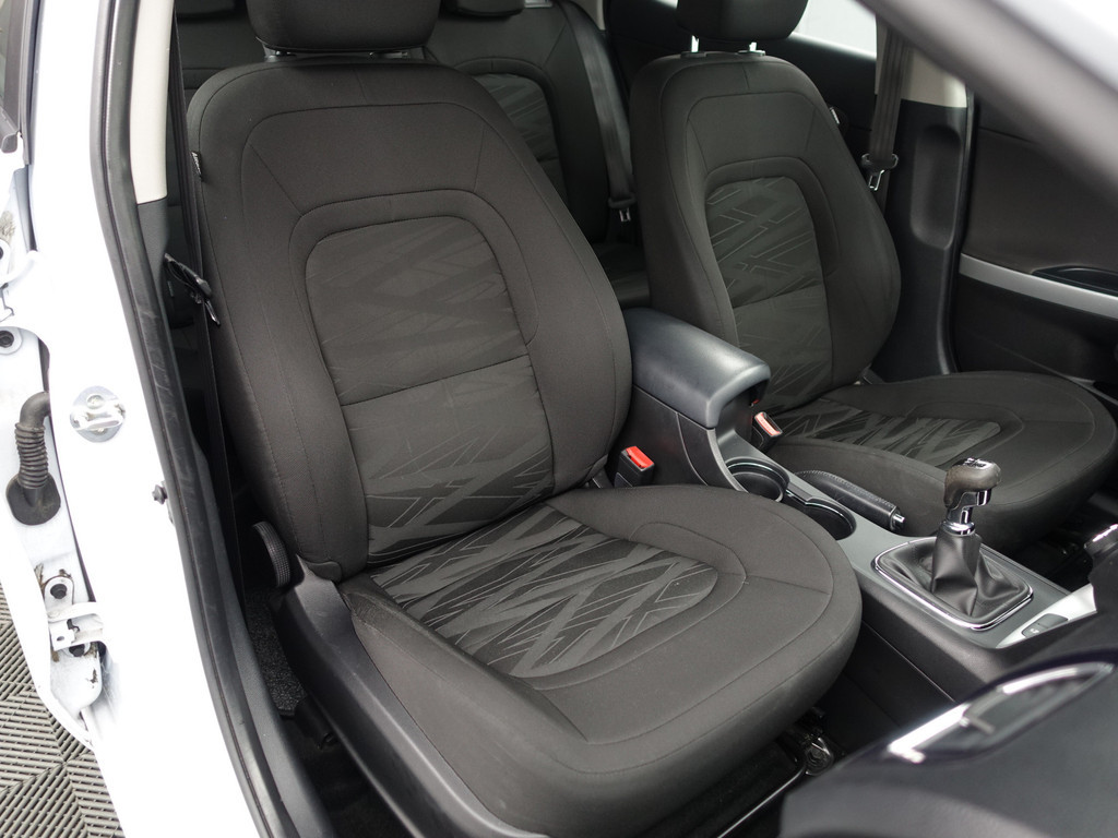 
								Kia Ceed 1.4 T- GDI Dynamic- Stuur/Stoelverwarming, Xenon Led, Park Assist, Clima, Cruise, Trekhaak vol									