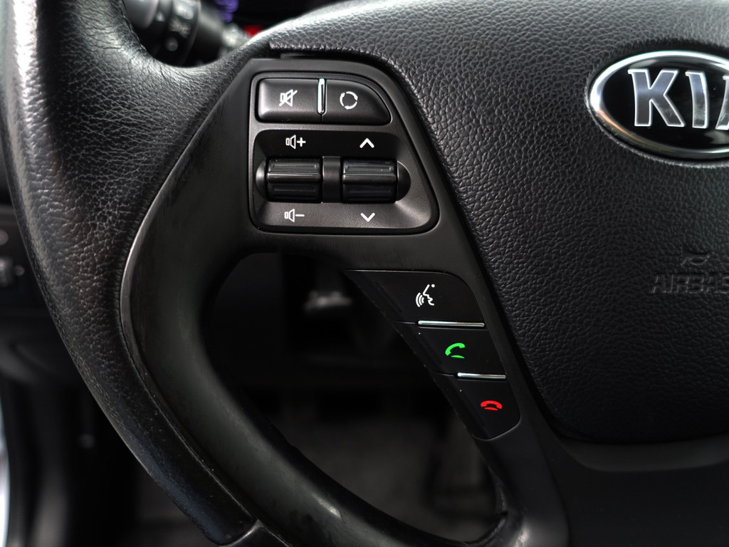 
								Kia Ceed 1.4 T- GDI Dynamic- Stuur/Stoelverwarming, Xenon Led, Park Assist, Clima, Cruise, Trekhaak vol									