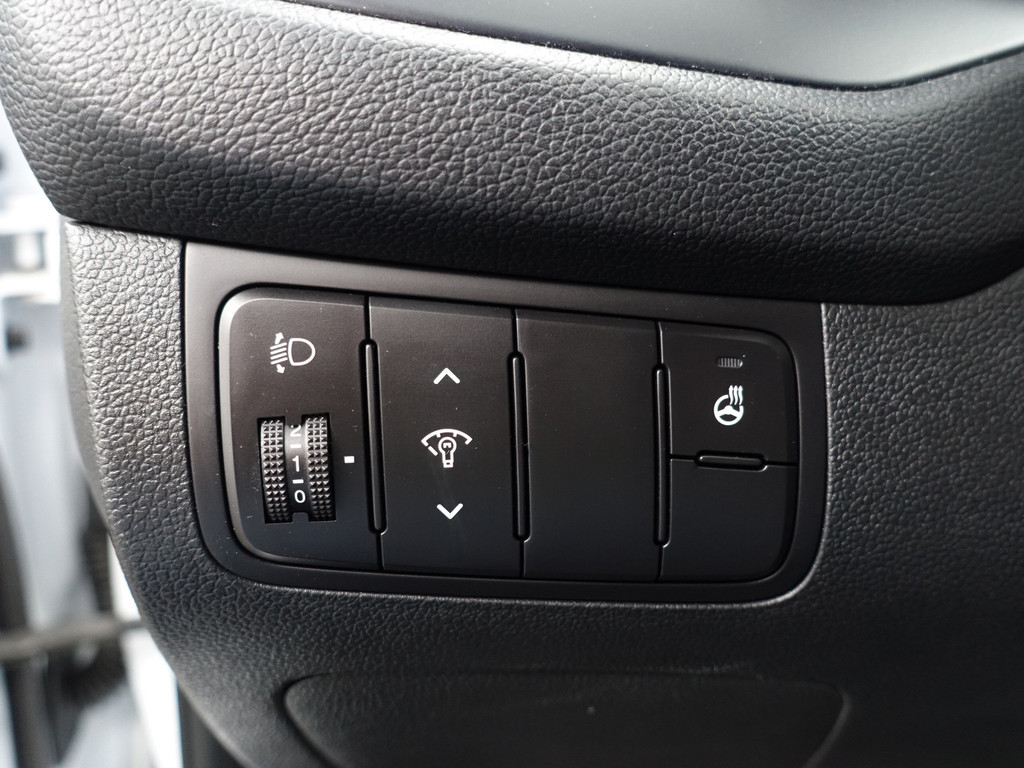 
								Kia Ceed 1.4 T- GDI Dynamic- Stuur/Stoelverwarming, Xenon Led, Park Assist, Clima, Cruise, Trekhaak vol									