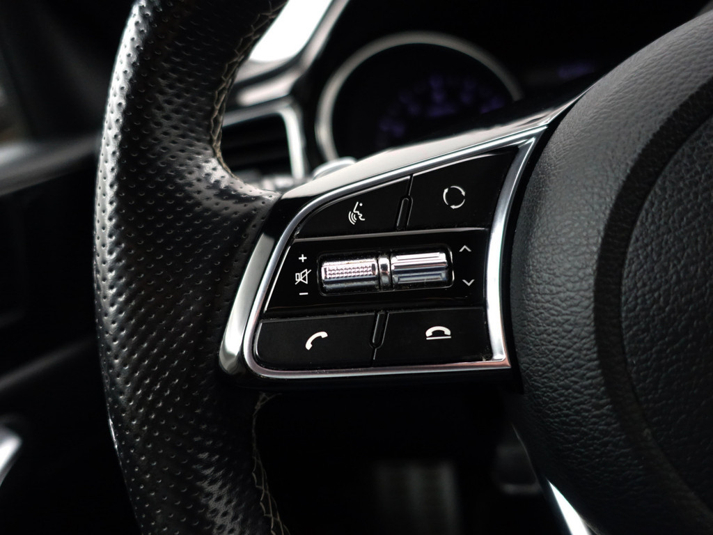 
Kia Ceed Sportswagon 1.4 T-GDi GT-Line Aut- Panoramadak, Stuur/Stoelverwarming, Carplay, Keyless, Ada Cruise, Dynamic Select vol									