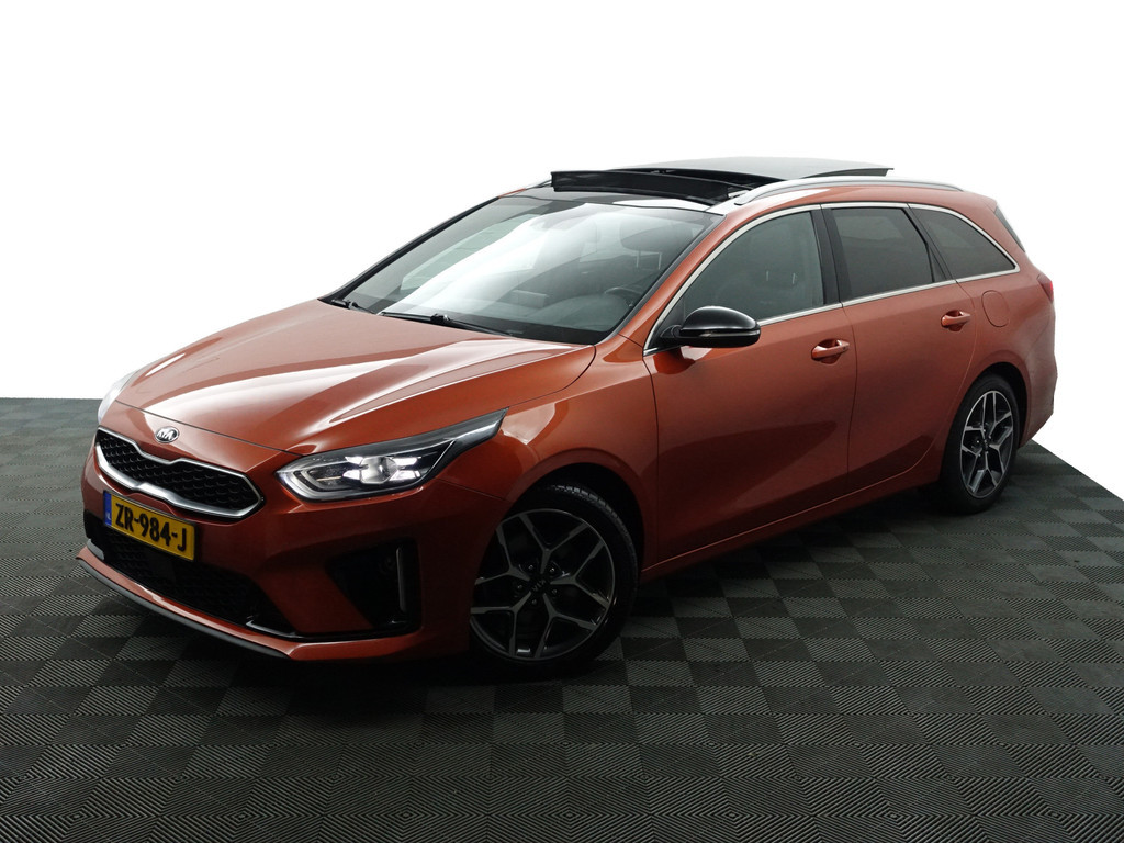 
Kia Ceed Sportswagon 1.4 T-GDi GT-Line Aut- Panoramadak, Stuur/Stoelverwarming, Carplay, Keyless, Ada Cruise, Dynamic Select vol									