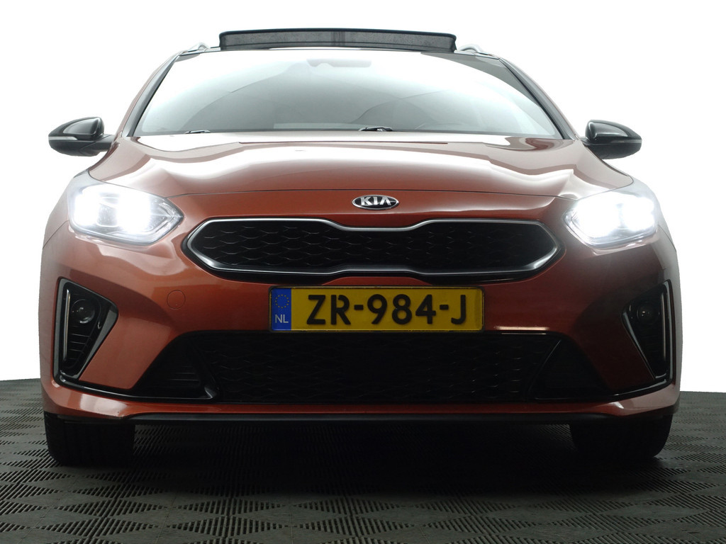 
Kia Ceed Sportswagon 1.4 T-GDi GT-Line Aut- Panoramadak, Stuur/Stoelverwarming, Carplay, Keyless, Ada Cruise, Dynamic Select vol									