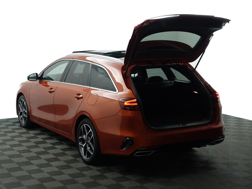 
Kia Ceed Sportswagon 1.4 T-GDi GT-Line Aut- Panoramadak, Stuur/Stoelverwarming, Carplay, Keyless, Ada Cruise, Dynamic Select vol									