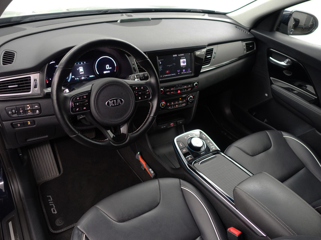 
Kia e-Niro ExecutiveLine 64 kWh Aut- Stoelventilatie, JBL Audio, Memory, Stuur/Stoelverwarming, Ada Cruise, Carplay vol									