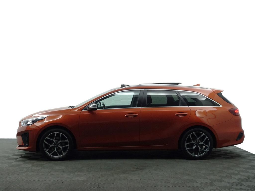 
Kia Ceed Sportswagon 1.4 T-GDi GT-Line Aut- Panoramadak, Stuur/Stoelverwarming, Carplay, Keyless, Ada Cruise, Dynamic Select vol									