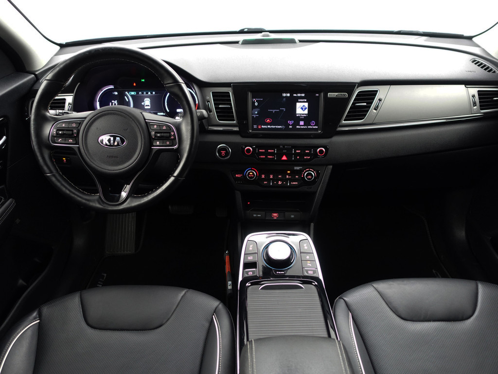 
Kia e-Niro ExecutiveLine 64 kWh Aut- Stoelventilatie, JBL Audio, Memory, Stuur/Stoelverwarming, Ada Cruise, Carplay vol									