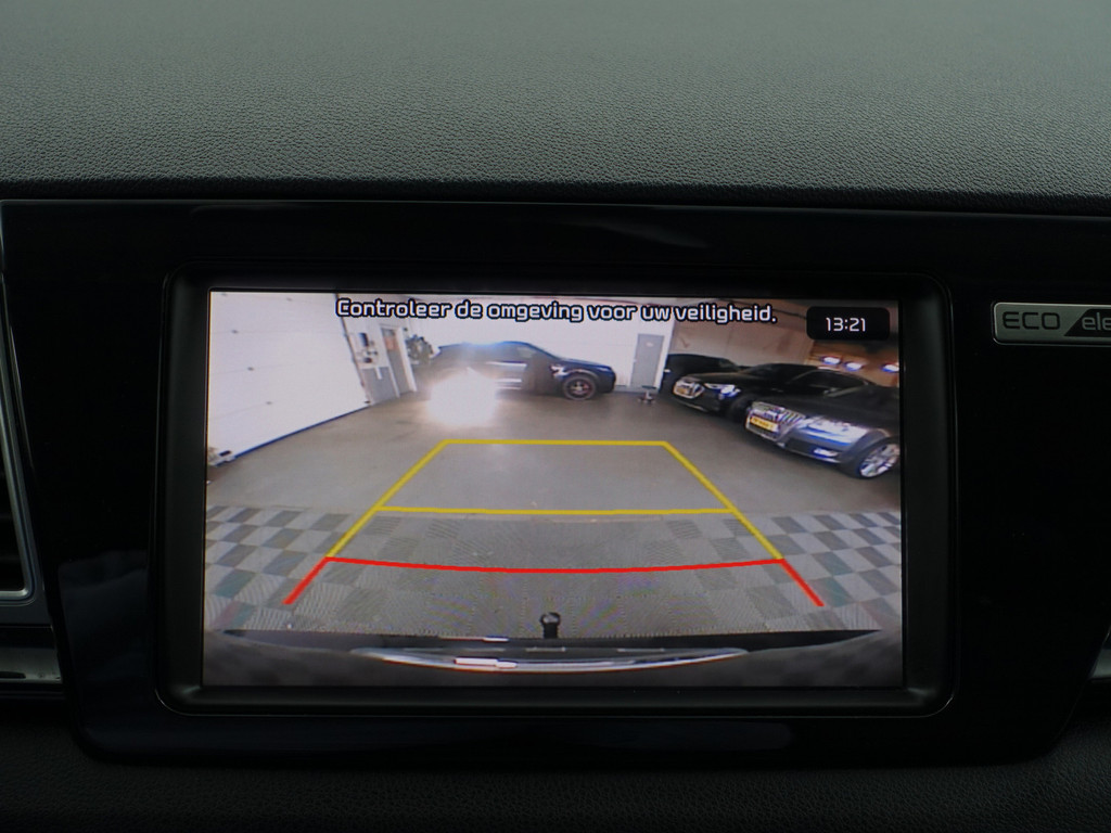 
Kia e-Niro ExecutiveLine 64 kWh Aut- Stoelventilatie, JBL Audio, Memory, Stuur/Stoelverwarming, Ada Cruise, Carplay vol									