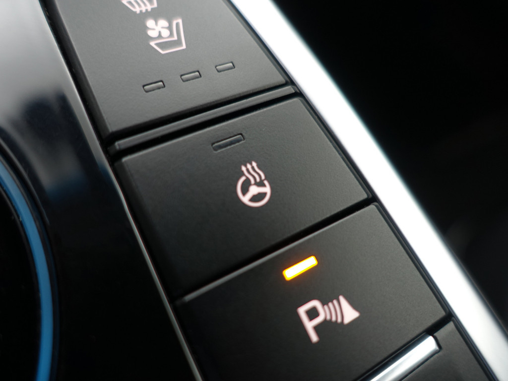 
Kia e-Niro ExecutiveLine 64 kWh Aut- Stoelventilatie, JBL Audio, Memory, Stuur/Stoelverwarming, Ada Cruise, Carplay vol									