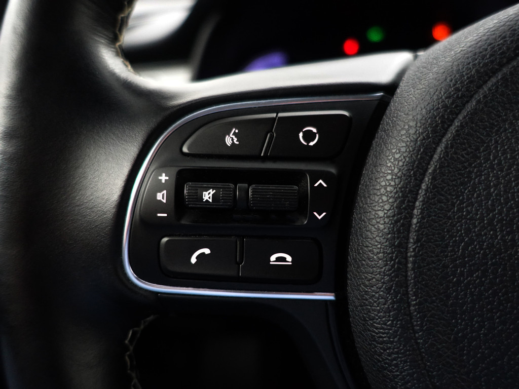 
Kia e-Niro ExecutiveLine 64 kWh Aut- Stoelventilatie, JBL Audio, Memory, Stuur/Stoelverwarming, Ada Cruise, Carplay vol									