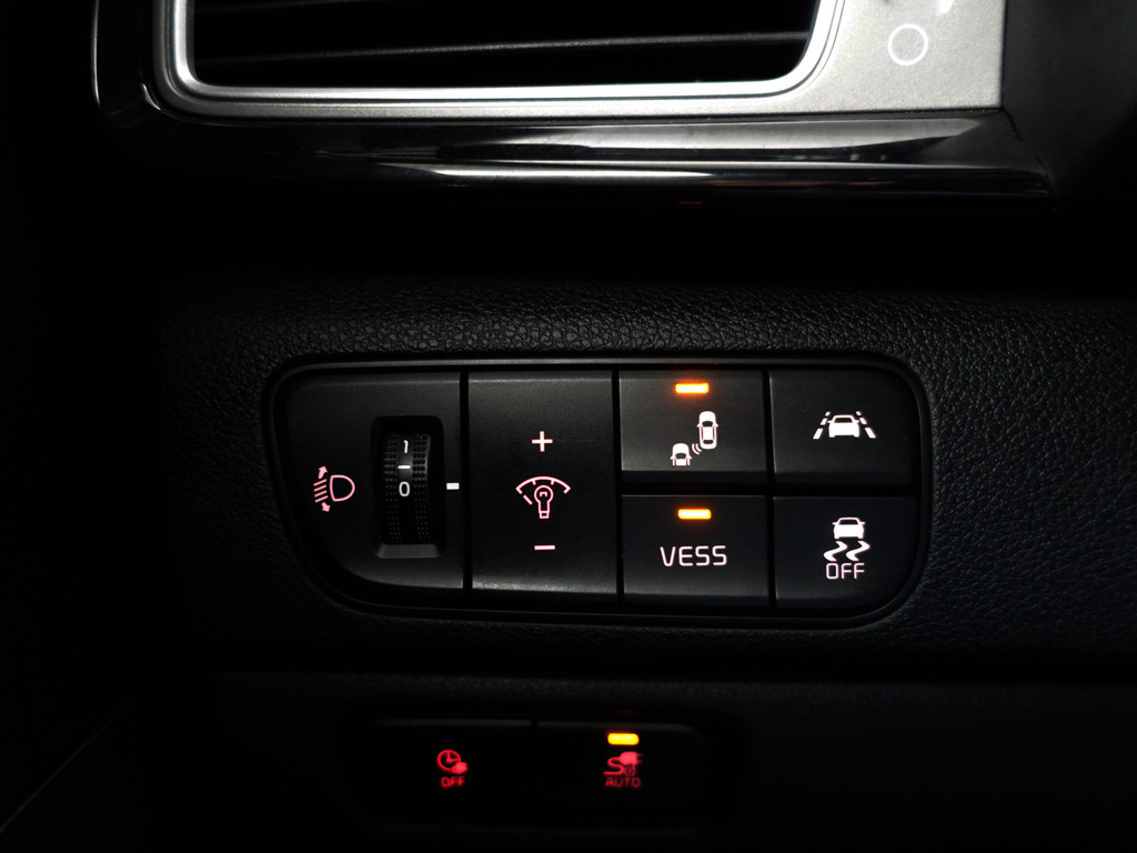 
Kia e-Niro ExecutiveLine 64 kWh Aut- Stoelventilatie, JBL Audio, Memory, Stuur/Stoelverwarming, Ada Cruise, Carplay vol									