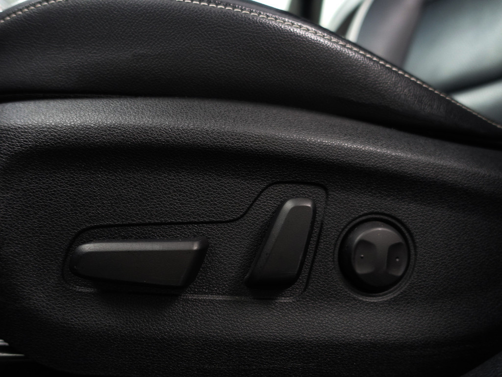 
Kia e-Niro ExecutiveLine 64 kWh Aut- Stoelventilatie, JBL Audio, Memory, Stuur/Stoelverwarming, Ada Cruise, Carplay vol									