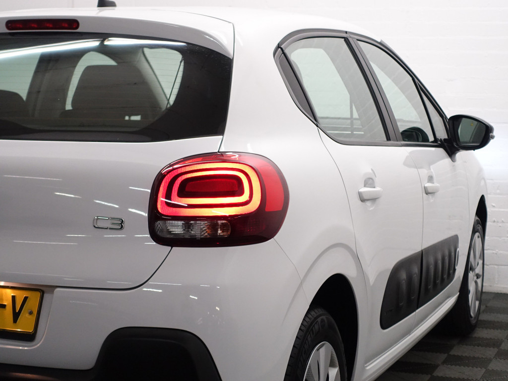 
Citroën C3 1.2 PureTech Feel Edition Navigatie, Lane Assist, Park Assist, Led, Cruise vol									
