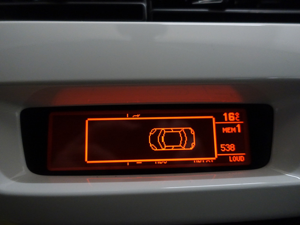 
Citroën DS3 1.6 e-HDi So Chic- Two Tone, Hifi Sound System, Park Assist, Clima, Cruise, Sport Interieur vol									