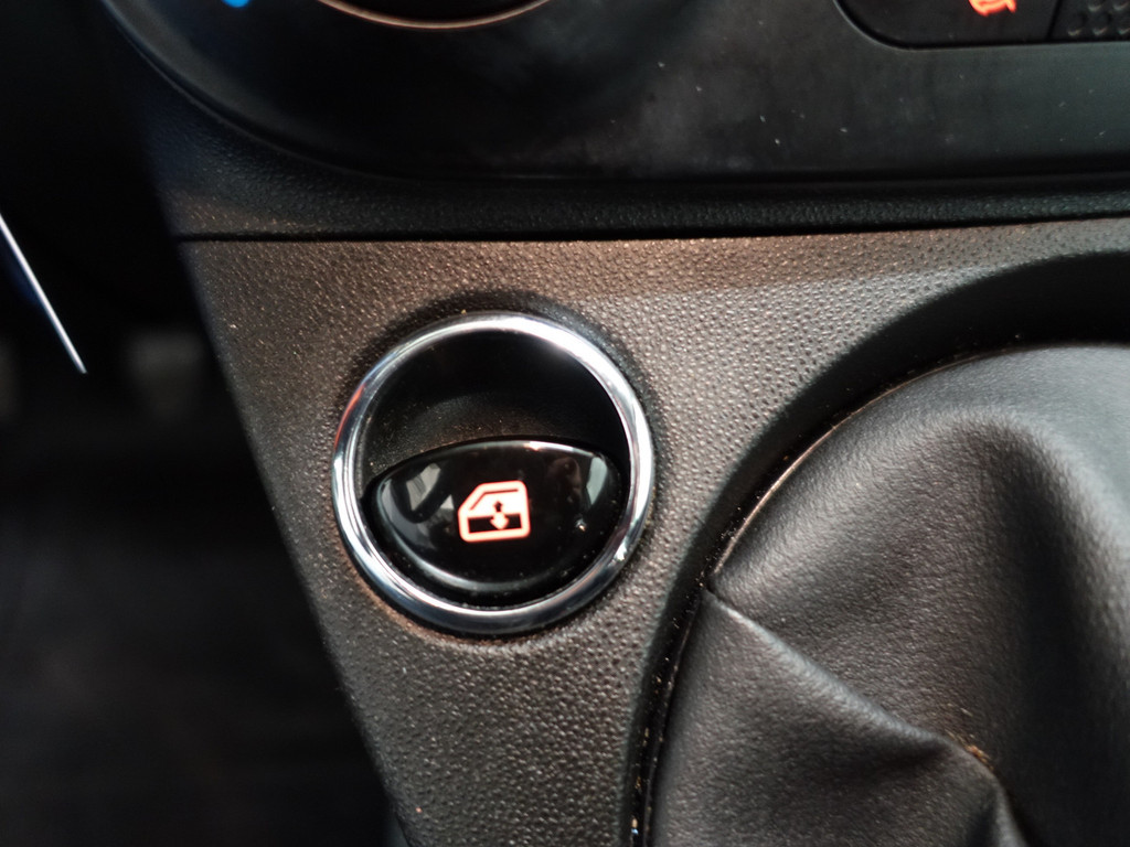 
Fiat 500 1.2 Sportline- Xenon Led, Mf Stuur, Cruise, Airco, Elek pakket vol									