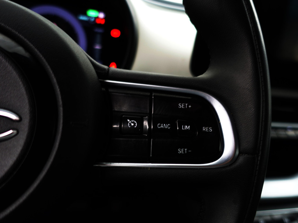 
Fiat 500 Icon 42 kWh Aut- Two Tone, Led, Carplay, Virtual Cockpit, Dynamic Select vol									