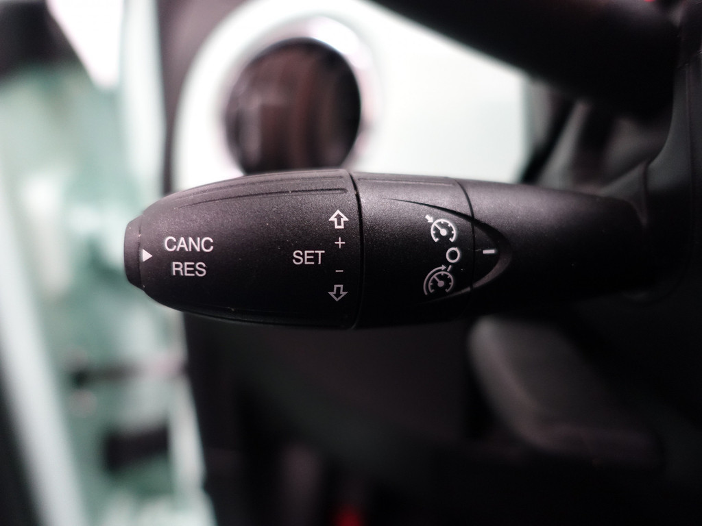 
Fiat 500 1.2 Sportline- Xenon Led, Mf Stuur, Cruise, Airco, Elek pakket vol									