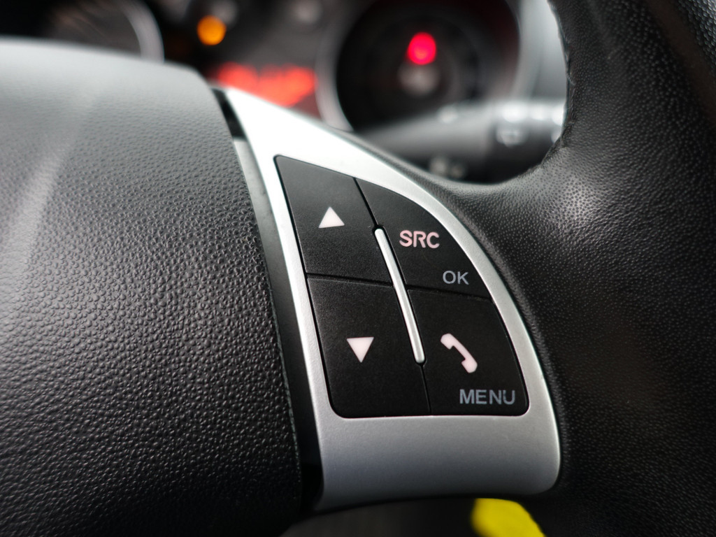 
Fiat Punto Evo 1.3 M-Jet Edizione Cool- Navi, Clima, Stoelcomfort, Mf Stuur vol									