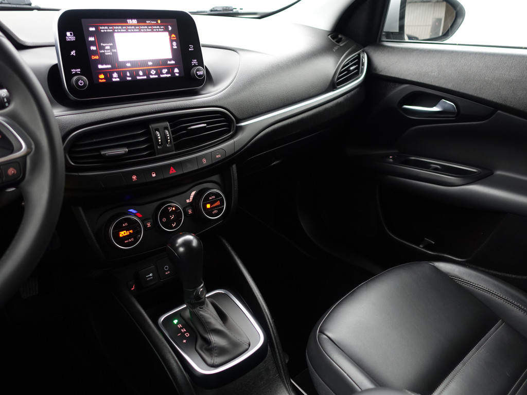 
Fiat Tipo Stationwagon 1.6 MultiJet 16v Business Lusso Aut- Leder Interieur, Ada Cruise, Camera, Park Assist, Stoelverwarming, Xenon Led vol									