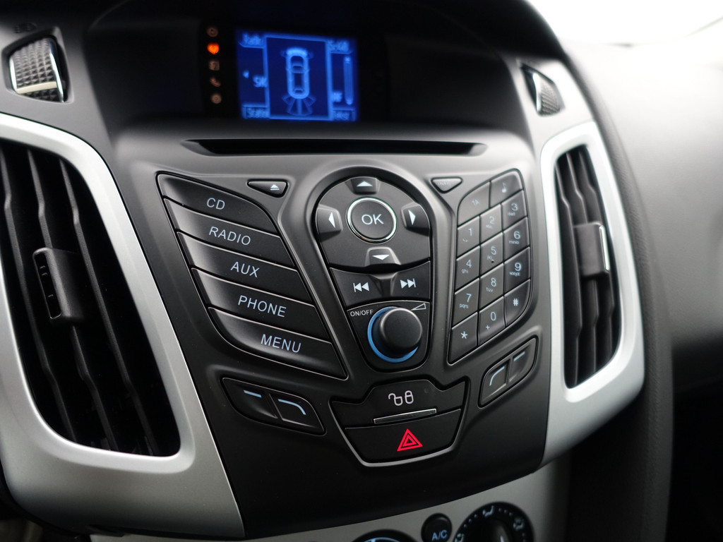
								Ford Focus 1.0 EcoBoost Lease Titanium- Stoelverwarming, Park Assist, Clima, Sport Interieur, Park Pilot vol									