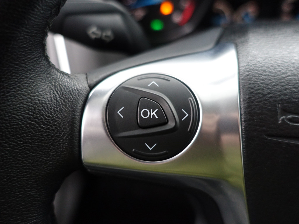 
								Ford Focus 1.0 EcoBoost Lease Titanium- Stoelverwarming, Park Assist, Clima, Sport Interieur, Park Pilot vol									