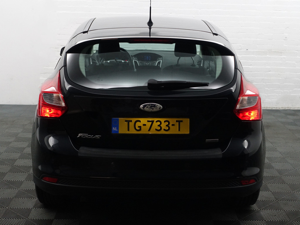 
								Ford Focus 1.0 EcoBoost Lease Titanium- Stoelverwarming, Park Assist, Clima, Sport Interieur, Park Pilot vol									