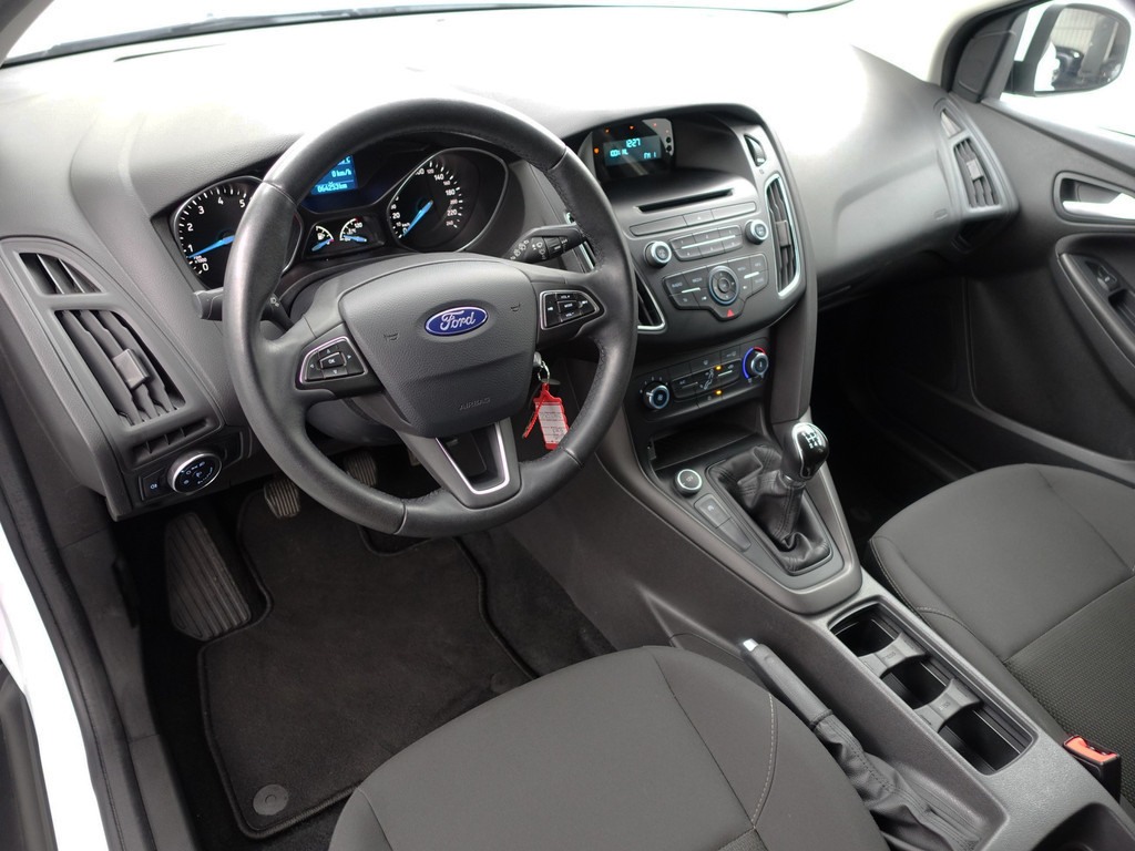 
Ford Focus 1.0 Trend- 60dkm, Privacy Glass, Clima, Comfort Interieur, Dealer onderhouden, MF Stuur vol									