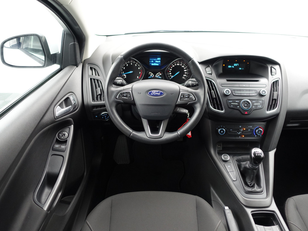 
Ford Focus 1.0 Trend- 60dkm, Privacy Glass, Clima, Comfort Interieur, Dealer onderhouden, MF Stuur vol									