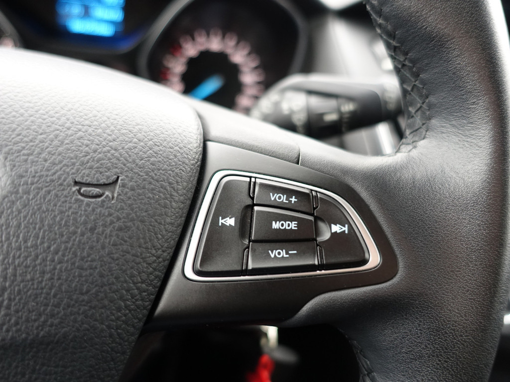 
Ford Focus 1.0 Trend- 60dkm, Privacy Glass, Clima, Comfort Interieur, Dealer onderhouden, MF Stuur vol									