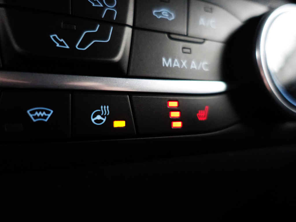 
Ford Fiesta 1.0 EcoBoost Hybrid ST-Line X- Bang Olufsen, Xenon Led, Carplay, Stuur/Stoelverwarming, Park Assist, Park Pilot vol									