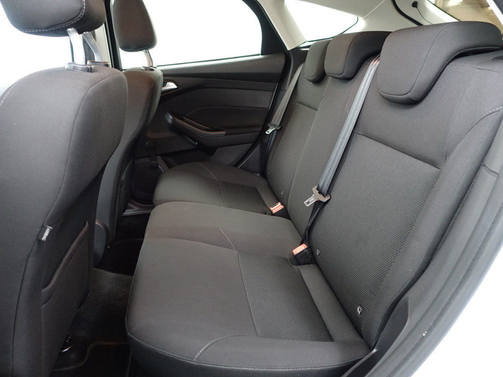 
Ford Focus 1.0 Trend- 60dkm, Privacy Glass, Clima, Comfort Interieur, Dealer onderhouden, MF Stuur vol									