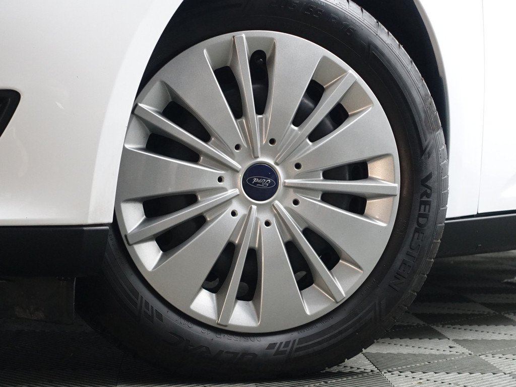 
Ford Focus 1.0 Trend- 60dkm, Privacy Glass, Clima, Comfort Interieur, Dealer onderhouden, MF Stuur vol									