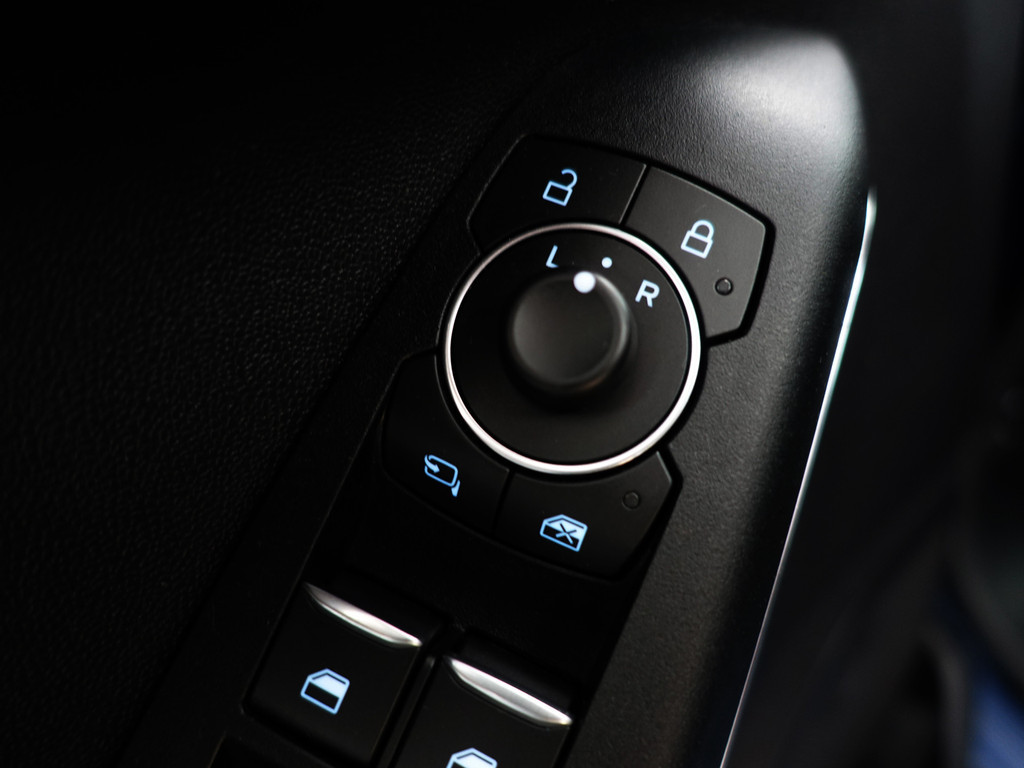 
Ford Fiesta 1.0 EcoBoost Hybrid ST-Line X- Bang Olufsen, Xenon Led, Carplay, Stuur/Stoelverwarming, Park Assist, Park Pilot vol									