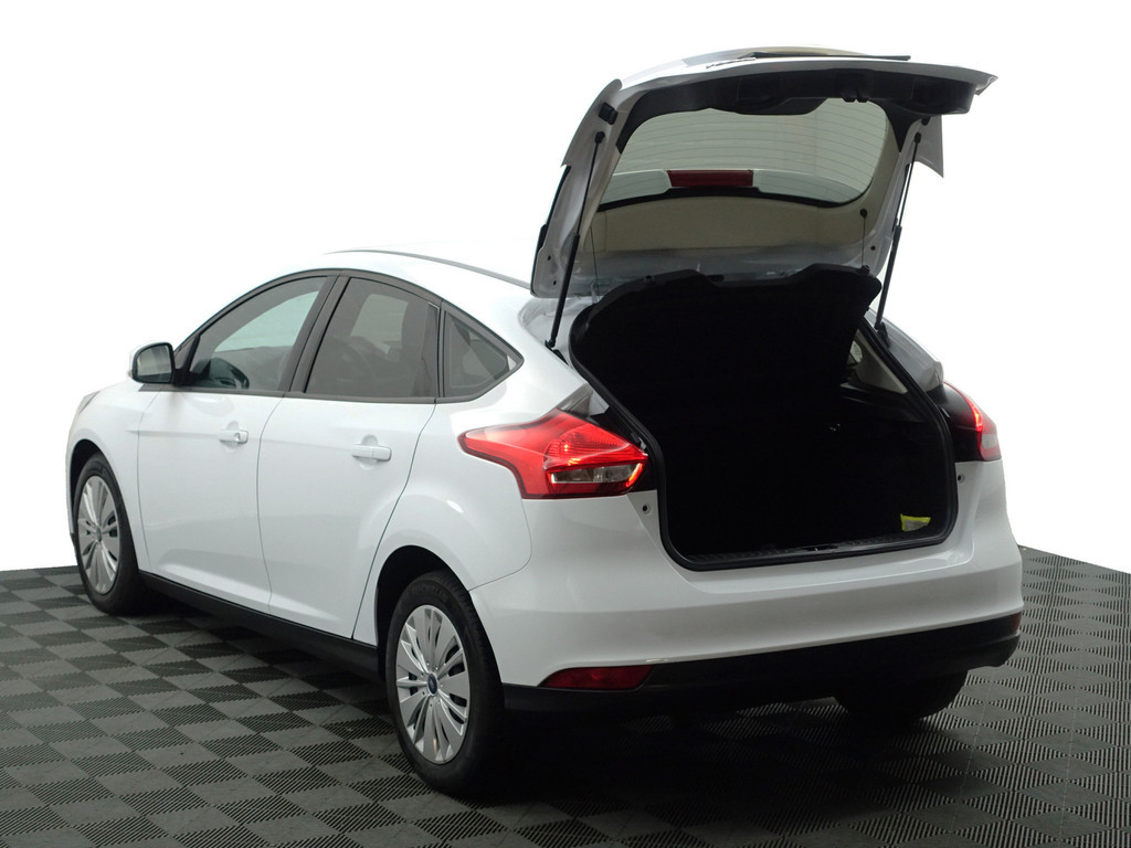 
Ford Focus 1.0 Trend- 60dkm, Privacy Glass, Clima, Comfort Interieur, Dealer onderhouden, MF Stuur vol									