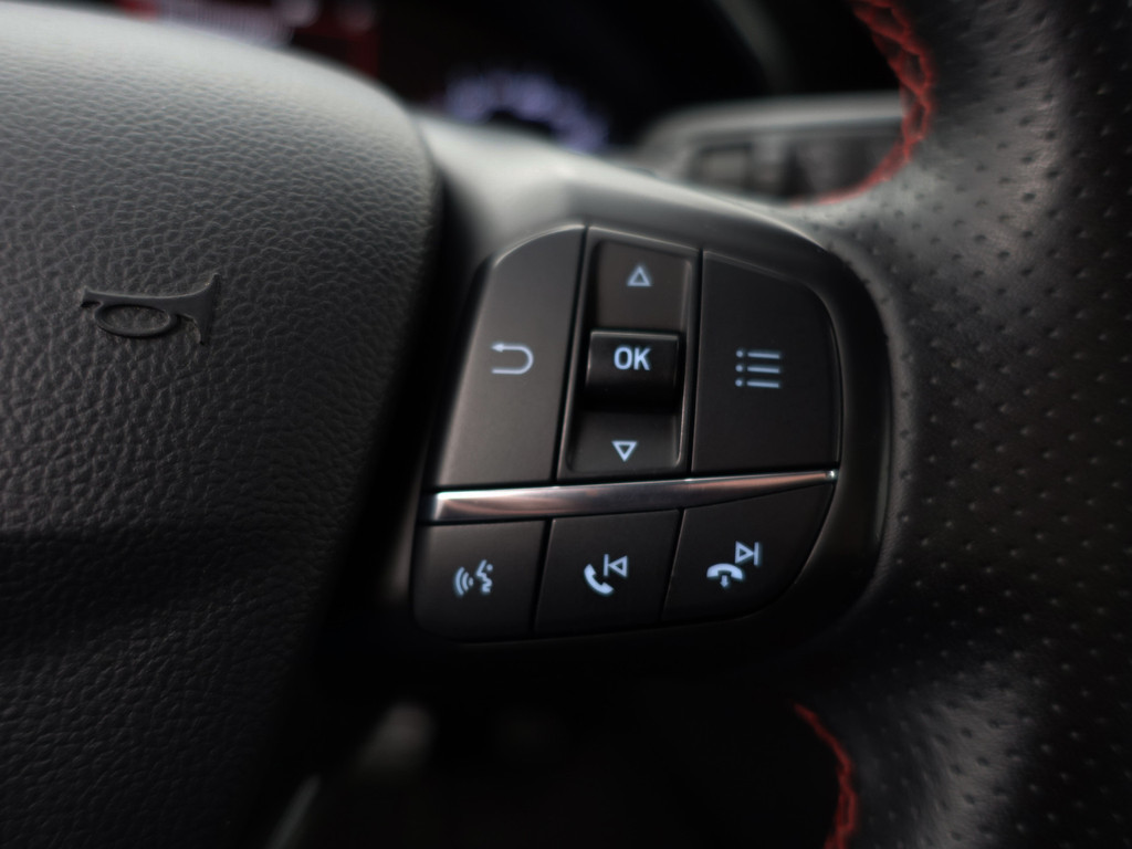 
Ford Focus 1.5 EcoBoost ST Line Business Aut- Bang Olufsen, Stuur/Stoelverwarming, Carplay, Keyless, Ada Cruise, Xenon Led vol									