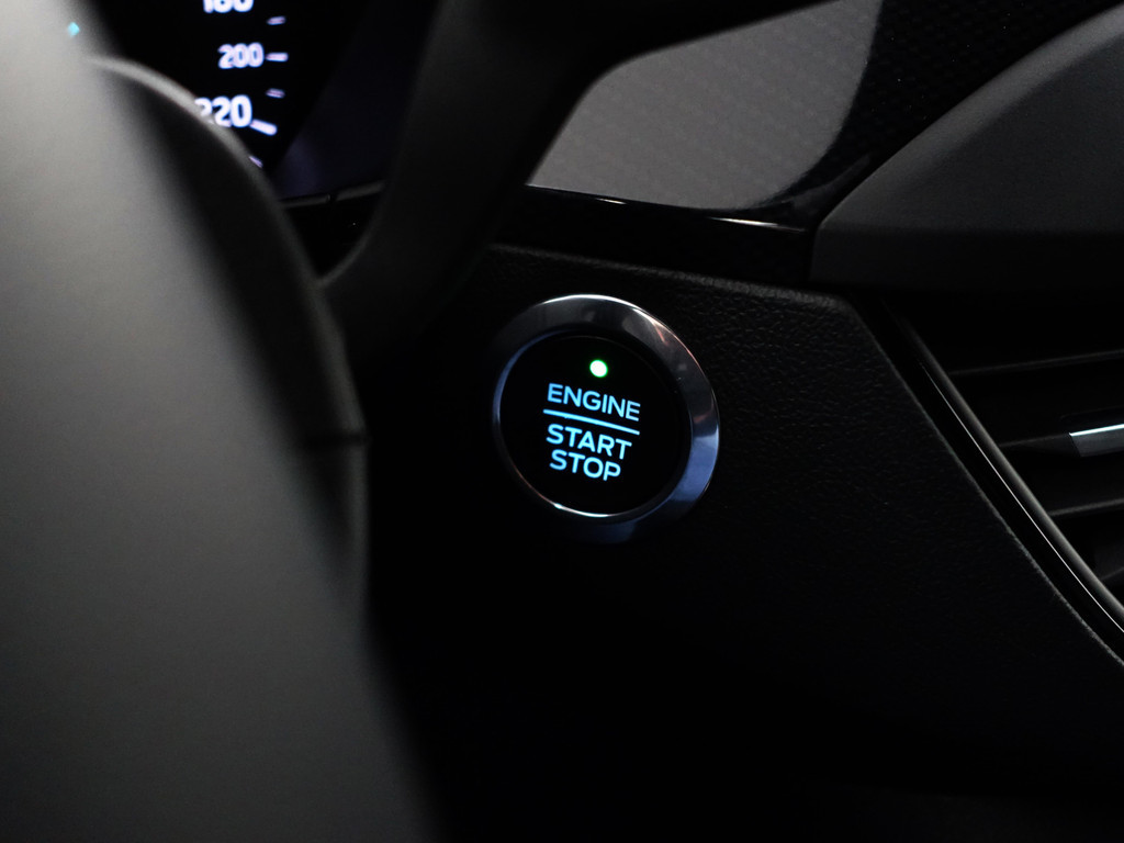 
Ford Focus 1.5 EcoBoost ST Line Business Aut- Bang Olufsen, Stuur/Stoelverwarming, Carplay, Keyless, Ada Cruise, Xenon Led vol									