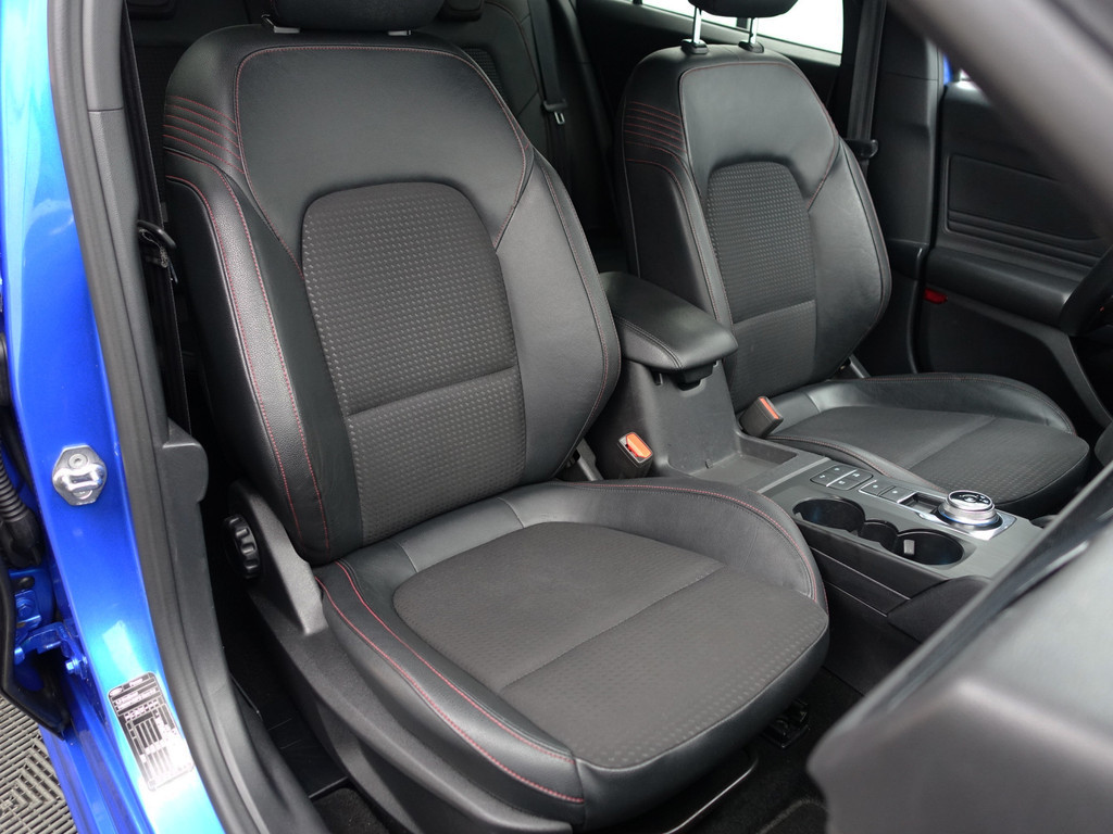 
Ford Focus 1.5 EcoBoost ST Line Business Aut- Bang Olufsen, Stuur/Stoelverwarming, Carplay, Keyless, Ada Cruise, Xenon Led vol									