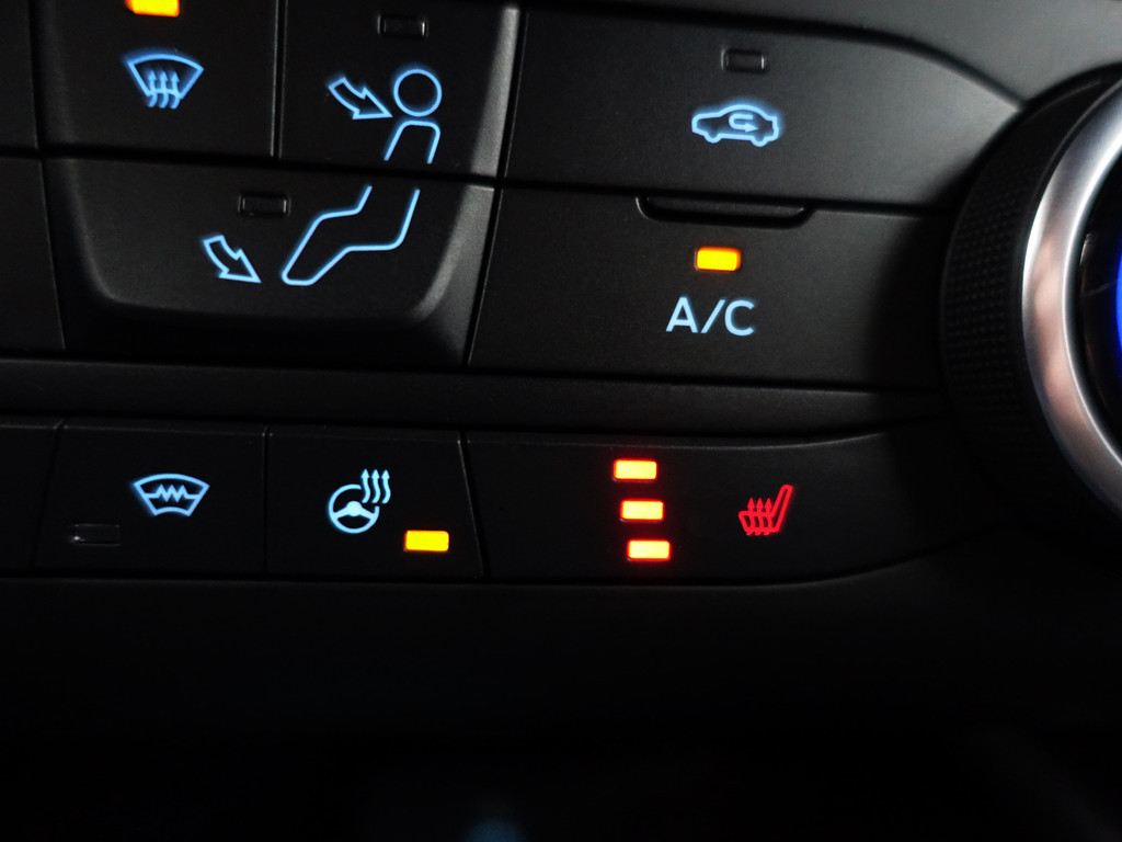 
Ford Focus 1.5 EcoBoost ST Line Business Aut- Bang Olufsen, Stuur/Stoelverwarming, Carplay, Keyless, Ada Cruise, Xenon Led vol									