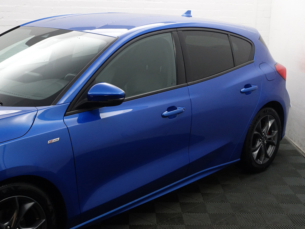 
Ford Focus 1.5 EcoBoost ST Line Business Aut- Bang Olufsen, Stuur/Stoelverwarming, Carplay, Keyless, Ada Cruise, Xenon Led vol									