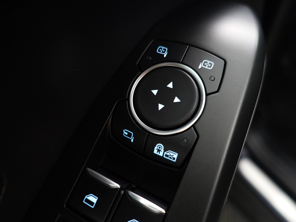 
Ford FOCUS Wagon 1.0 EcoBoost Hybrid Titanium X Business- Panoramadak, Bang Olufsen, Xenon Led, Virtual Cockpit, Stuur/Stoelverwarming vol									