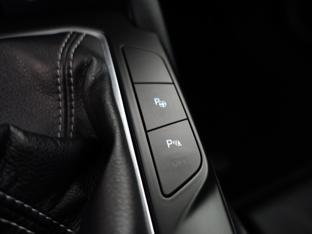 
Ford FOCUS Wagon 1.0 EcoBoost Hybrid Titanium X Business- Panoramadak, Bang Olufsen, Xenon Led, Virtual Cockpit, Stuur/Stoelverwarming vol									