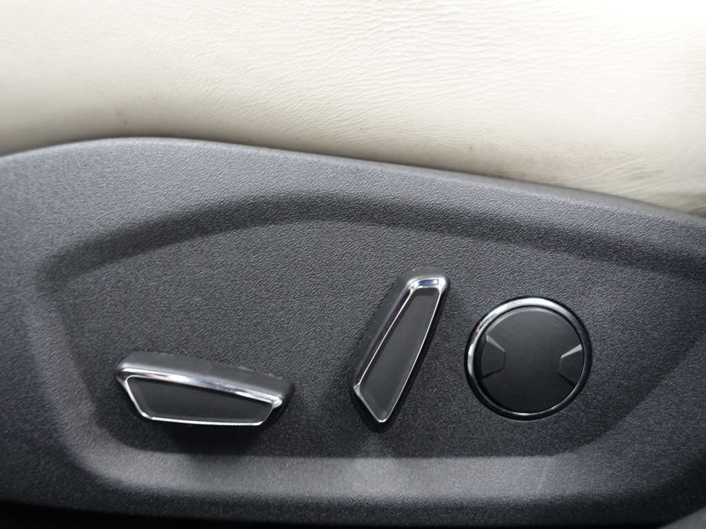 
Ford Mondeo 2.0 IVCT HEV Vignale Aut- Design Leder, Memory, Xenon Led, Camera, Virtual Cockpit, Sfeerverlichting vol									