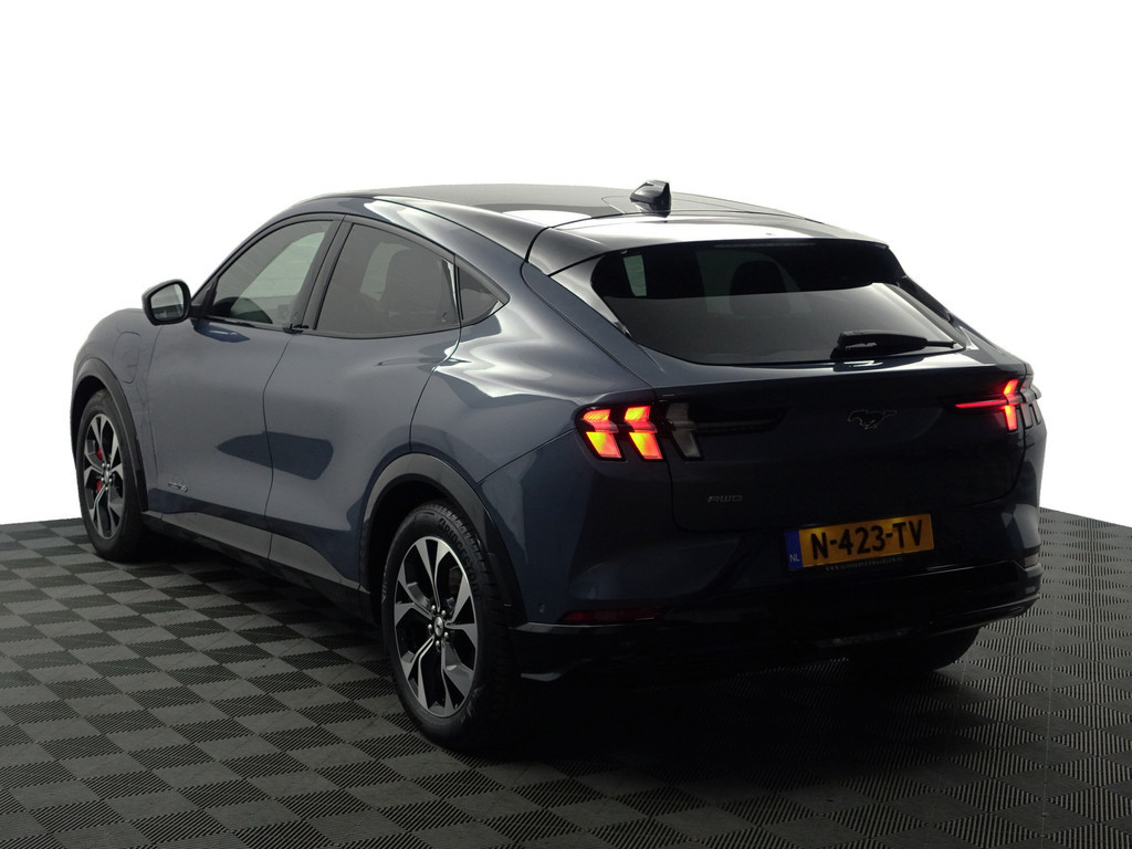 
								Ford Mustang Mach-E 75kWh AWD GT Sport Aut- Panoramadak, 360 Camera, Carbon, Stuur/Stoelverwarming, Bang Olufsen, Memory vol									