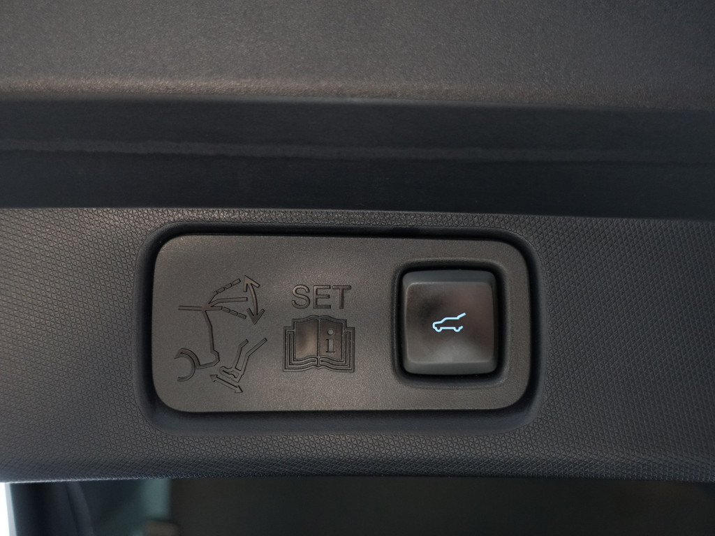 
								Ford Mustang Mach-E 75kWh AWD GT Sport Aut- Panoramadak, 360 Camera, Carbon, Stuur/Stoelverwarming, Bang Olufsen, Memory vol									