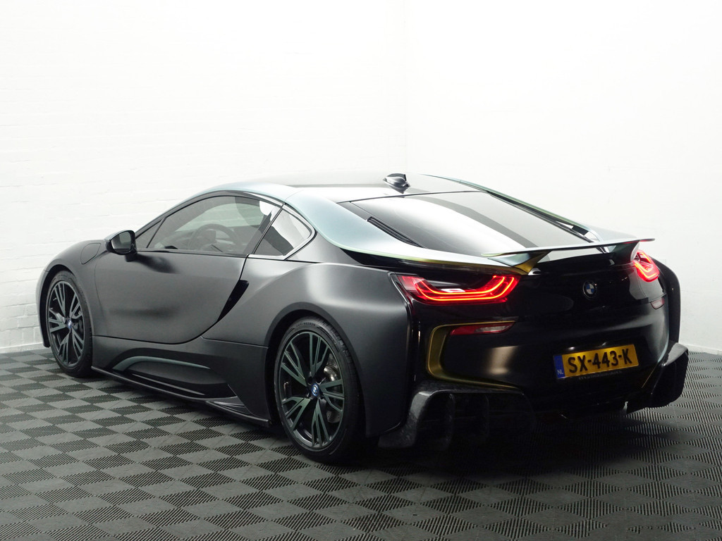 
BMW i8 1.5 Protonic Black Edition Aut- INCL BTW, Frozen Black, Forged carbon, Harman Kardon, Head Up, 360 Camera vol									
