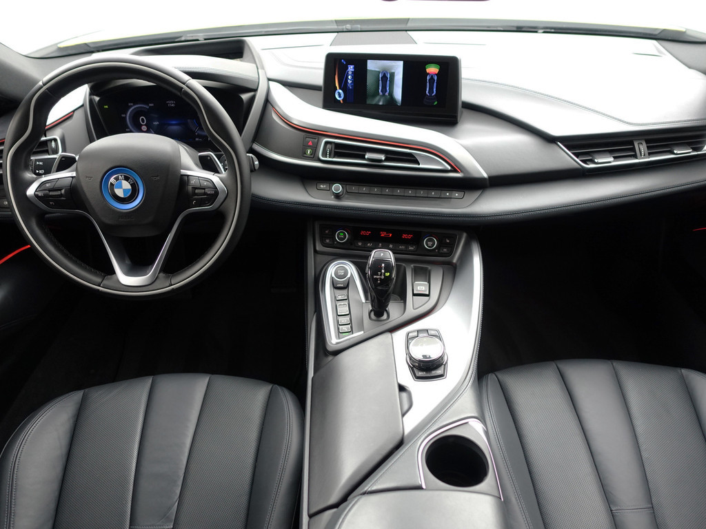 
BMW i8 1.5 Protonic Black Edition Aut- INCL BTW, Frozen Black, Forged carbon, Harman Kardon, Head Up, 360 Camera vol									
